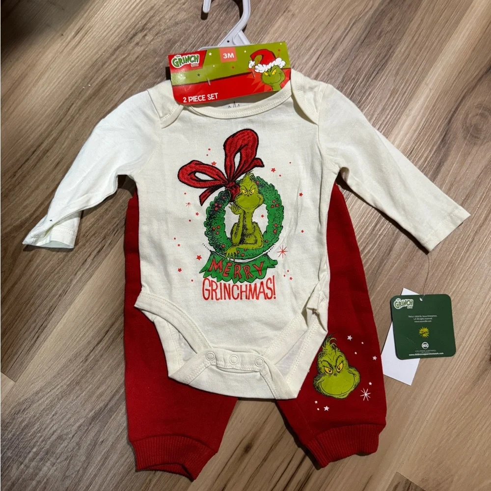 NWT baby Grinch Christmas holiday Grinchmas set